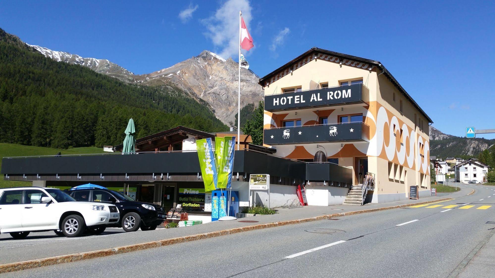 Hotel Al Rom Tschierv Exterior photo